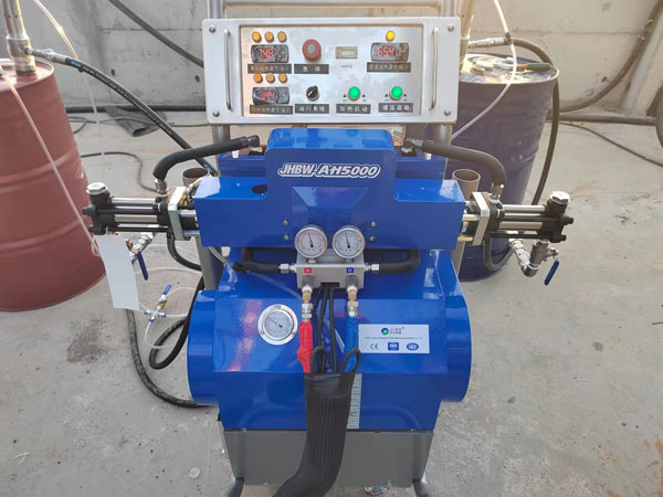 聚脲防腐材料_化工儲罐內(nèi)外壁防腐施工_聚脲噴涂機(jī)-京華邦威 聚脲防腐材料_化工儲罐內(nèi)外壁防腐施工_聚脲噴涂機(jī)-京華邦威