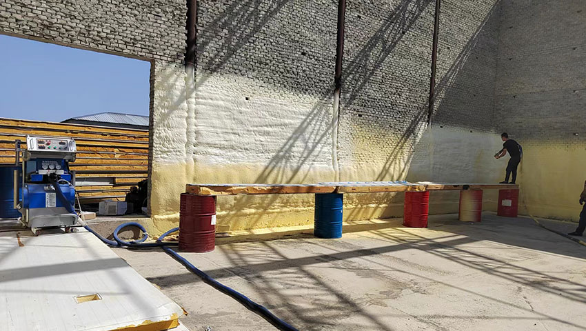 聚氨酯冷庫保溫設備(聚氨酯發(fā)泡機)-京華邦威